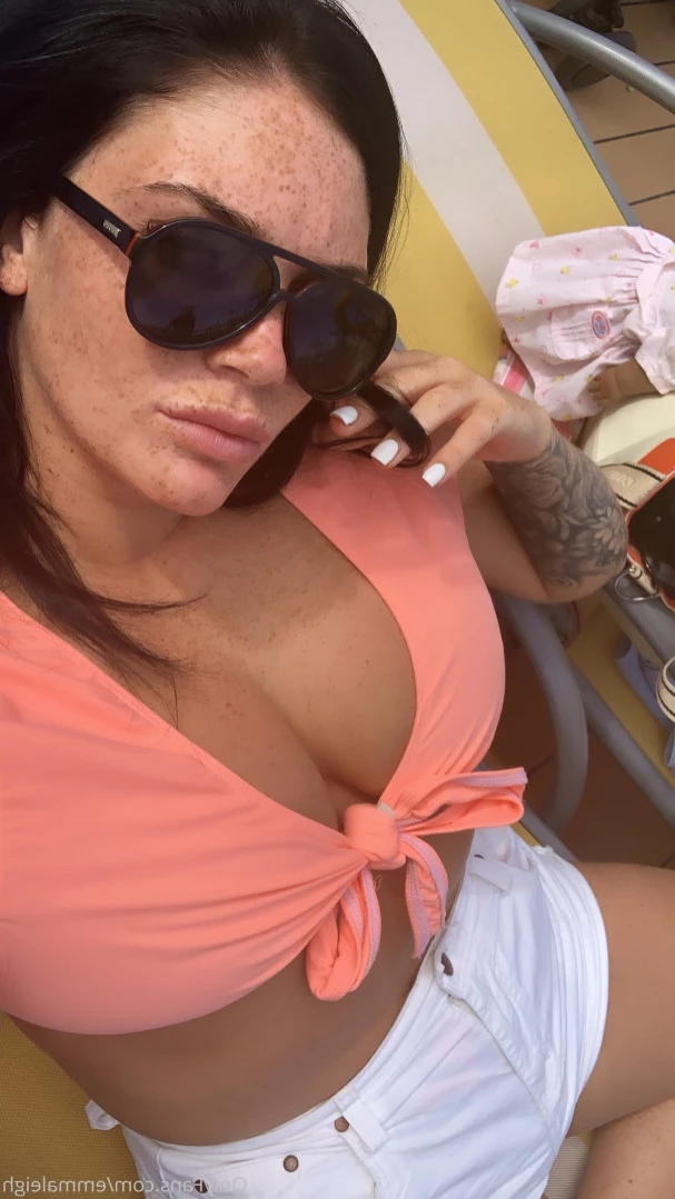 FRECKLES , ASS &amp; 36H NATURAL TITS [ emmaleigh ] Onlyfans leaked photo 15254360 on Hotleaks.tv