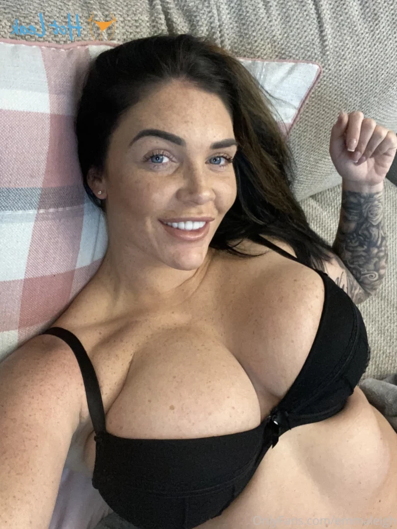 FRECKLES , ASS &amp; 36H NATURAL TITS [ emmaleigh ] Onlyfans leaked photo 15886866 on Hotleaks.tv