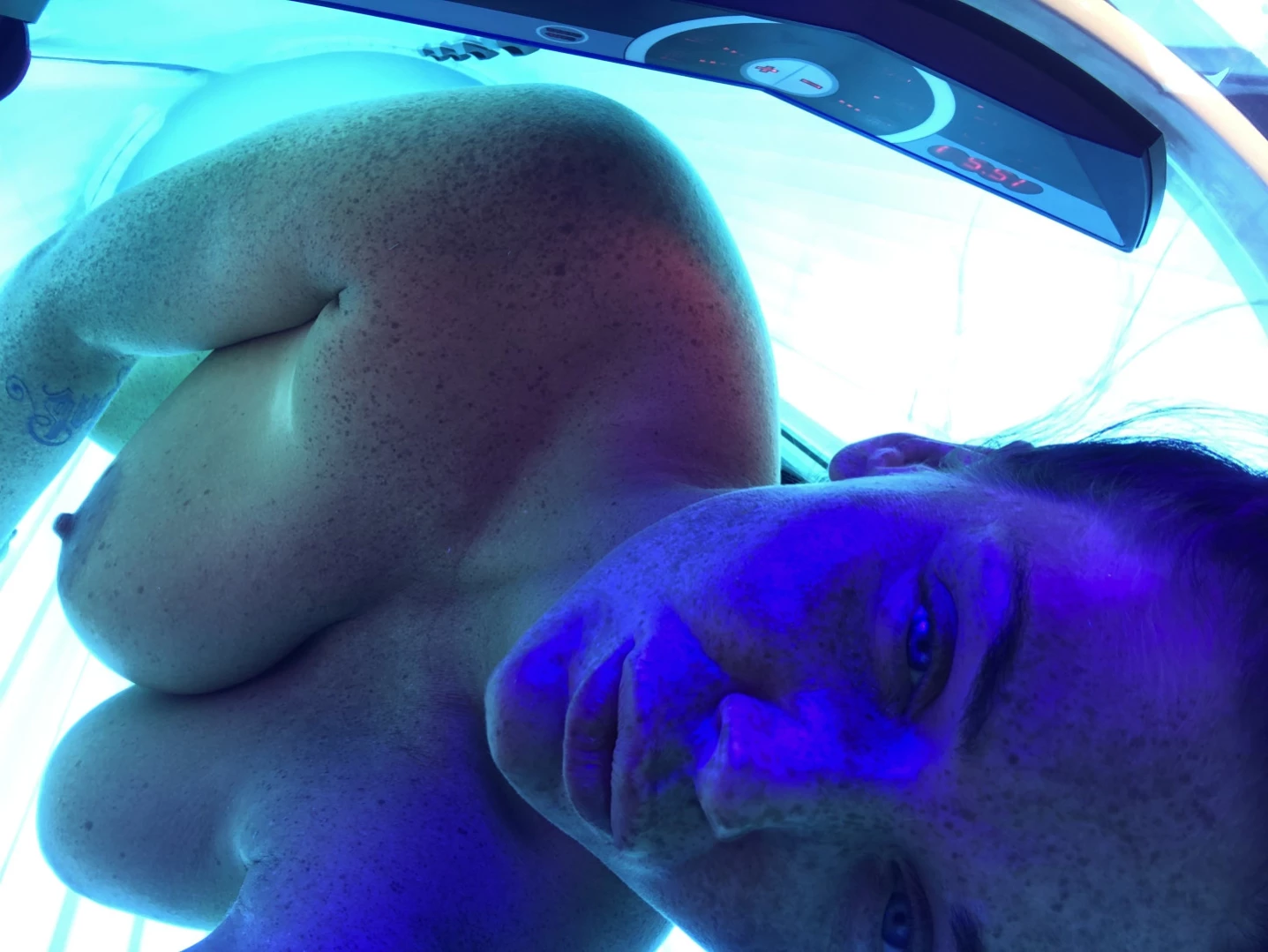 FRECKLES , ASS &amp; 36H NATURAL TITS [ emmaleigh ] Onlyfans leaked photo 15971883 on Hotleaks.tv