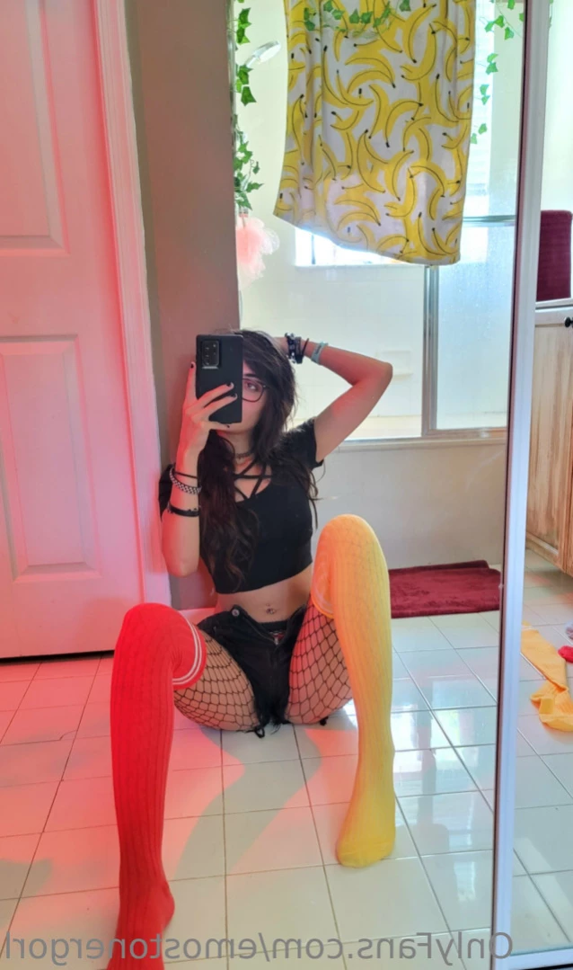 Starcaster 🖤 [ emostonergorl ] Onlyfans leaked photo 11764060 on Hotleaks.tv
