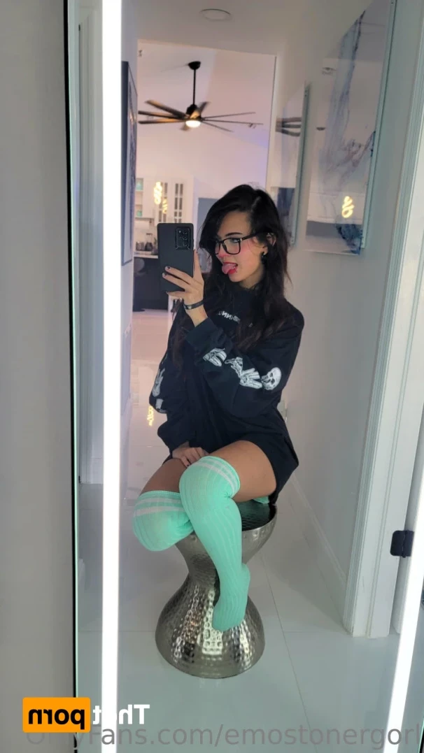 Starcaster 🖤 [ emostonergorl ] Onlyfans leaked photo 11903643 on Hotleaks.tv