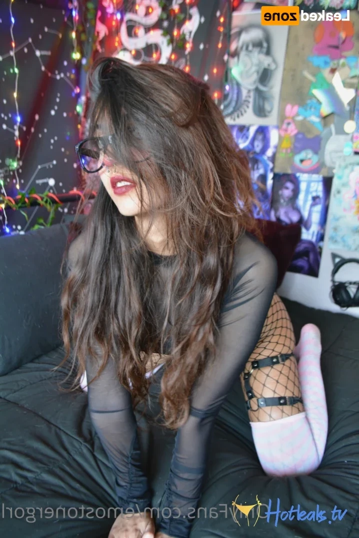 Starcaster 🖤 [ emostonergorl ] Onlyfans leaked photo 14000815 on Hotleaks.tv