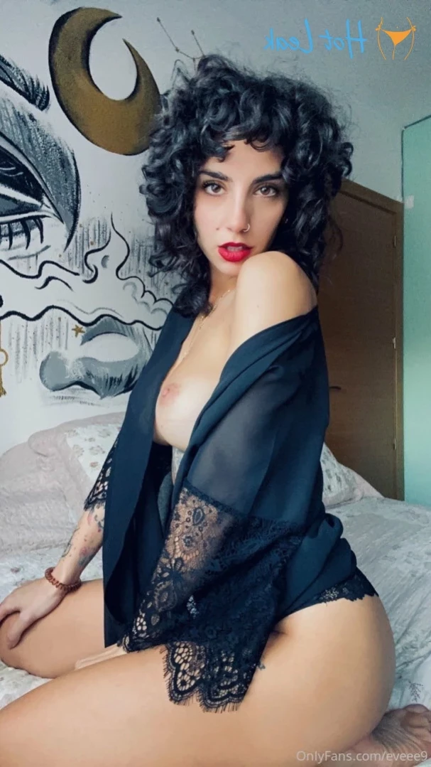 Evelyn [ eveee9 ] Onlyfans leaked photo 12921080 on Hotleaks.tv
