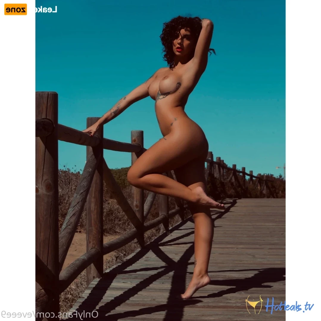 Evelyn [ eveee9 ] Onlyfans leaked photo 14627295 on Hotleaks.tv