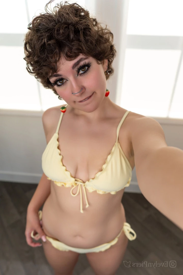 Evie [ evelynpiers ] Onlyfans leaked photo 12277855 on Hotleaks.tv