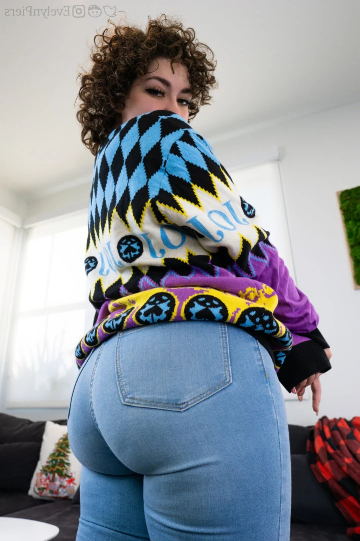 Evie [ evelynpiers ] Onlyfans leaked photo 12296913 on Hotleaks.tv