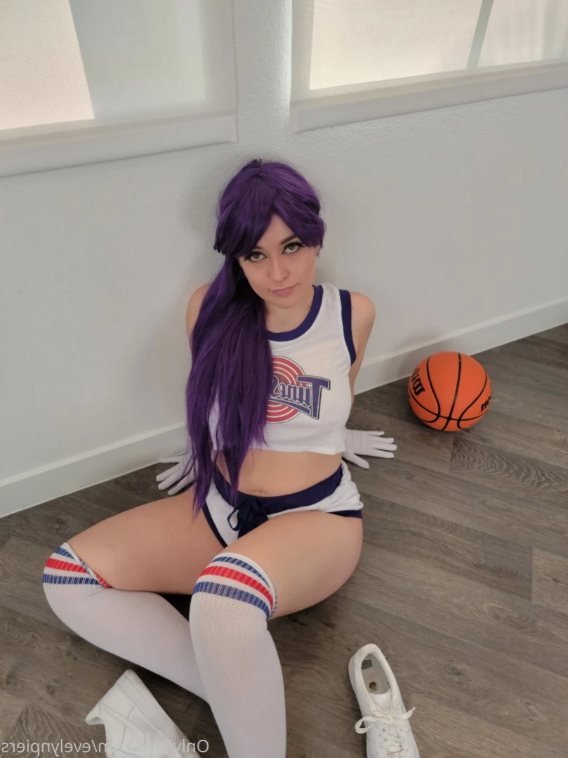 Evie [ evelynpiers ] Onlyfans leaked photo 12403747 on Hotleaks.tv