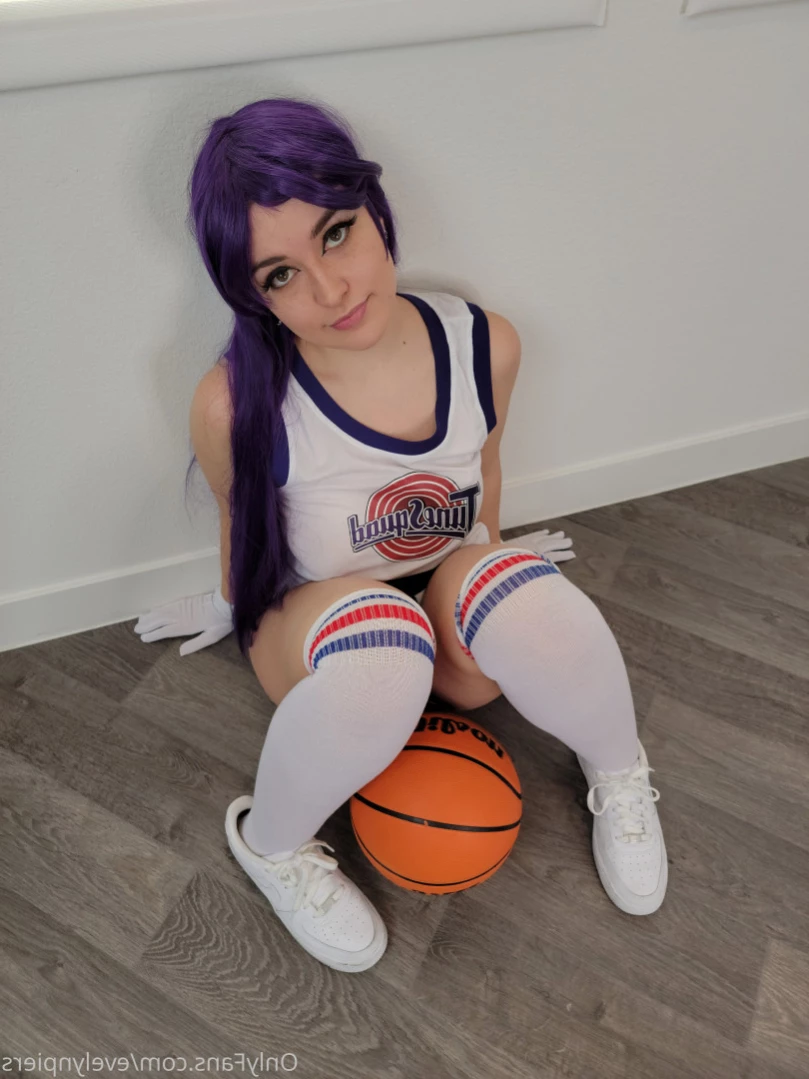 Evie [ evelynpiers ] Onlyfans leaked photo 12403827 on Hotleaks.tv