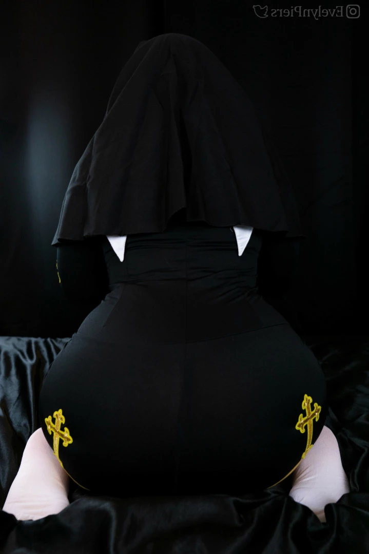 Evie [ evelynpiers ] Onlyfans leaked photo 15492401 on Hotleaks.tv