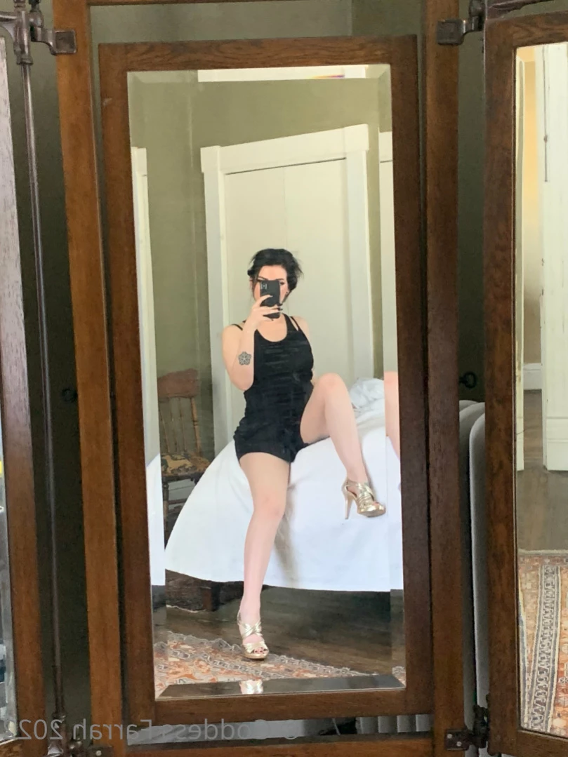 🖤𝕲𝖔𝖉𝖉𝖊𝖘𝖘 𝕱𝖆𝖗𝖗𝖆𝖍🖤 [ farrahderossi ] Onlyfans leaked photo 11902735 on Hotleaks.tv