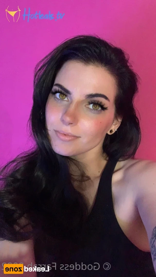 🖤𝕲𝖔𝖉𝖉𝖊𝖘𝖘 𝕱𝖆𝖗𝖗𝖆𝖍🖤 [ farrahderossi ] Onlyfans leaked photo 14952960 on Hotleaks.tv