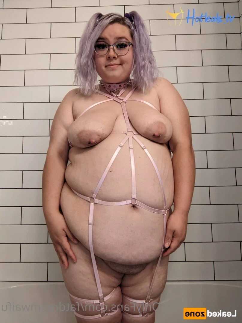 Estrella [ fatdreamwaifu ] Onlyfans leaked photo 16483600 on Hotleaks.tv