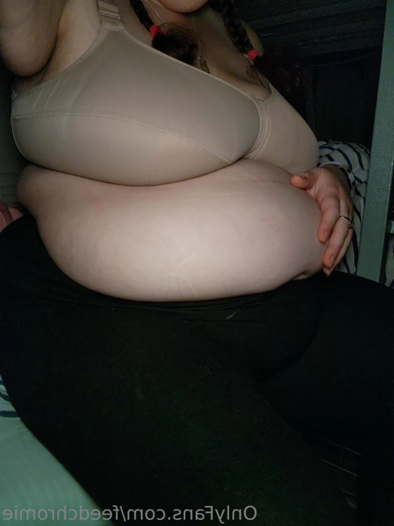 Chromie // Jigglybellysoftheart [ feedchromie ] Onlyfans leaked photo 12401408 on Hotleaks.tv