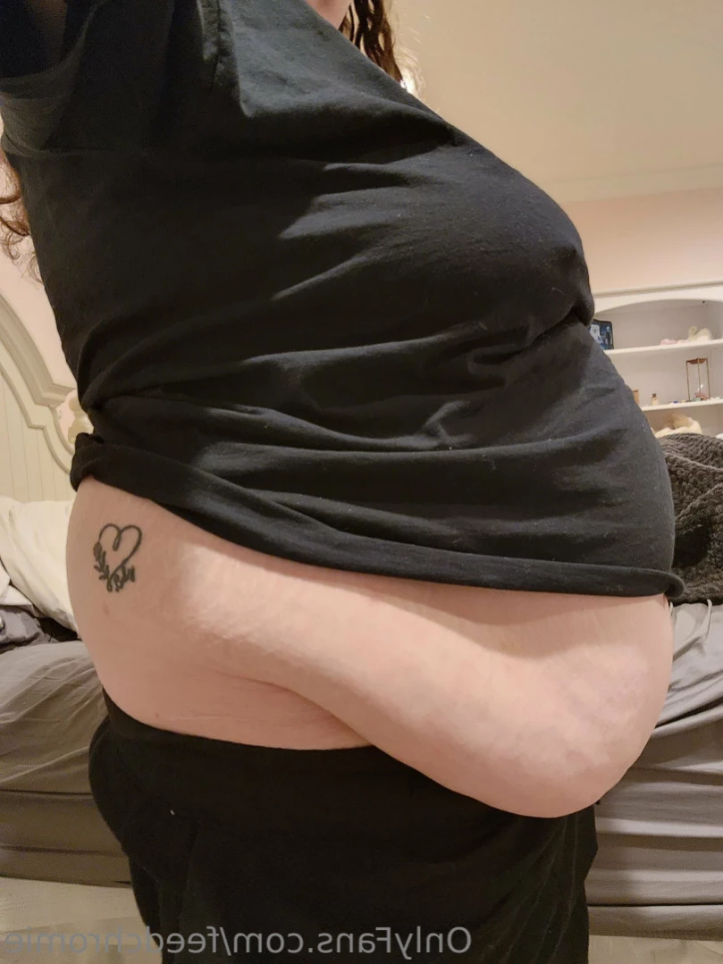 Chromie // Jigglybellysoftheart [ feedchromie ] Onlyfans leaked photo 12401415 on Hotleaks.tv