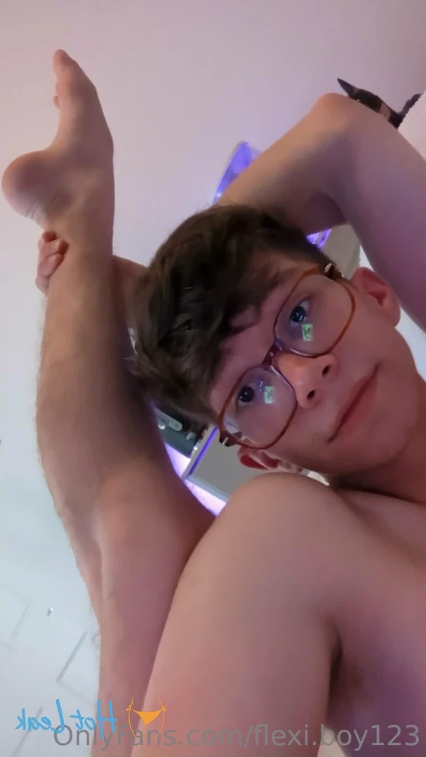 Bendy Boy [ flexi.boy123 ] Onlyfans leaked photo 13497419 on Hotleaks.tv