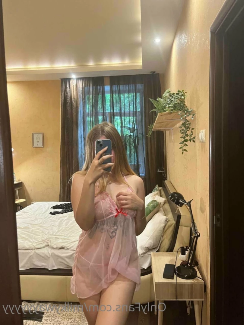 flora_belll Onlyfans leaked photo 12449895 on Hotleaks.tv