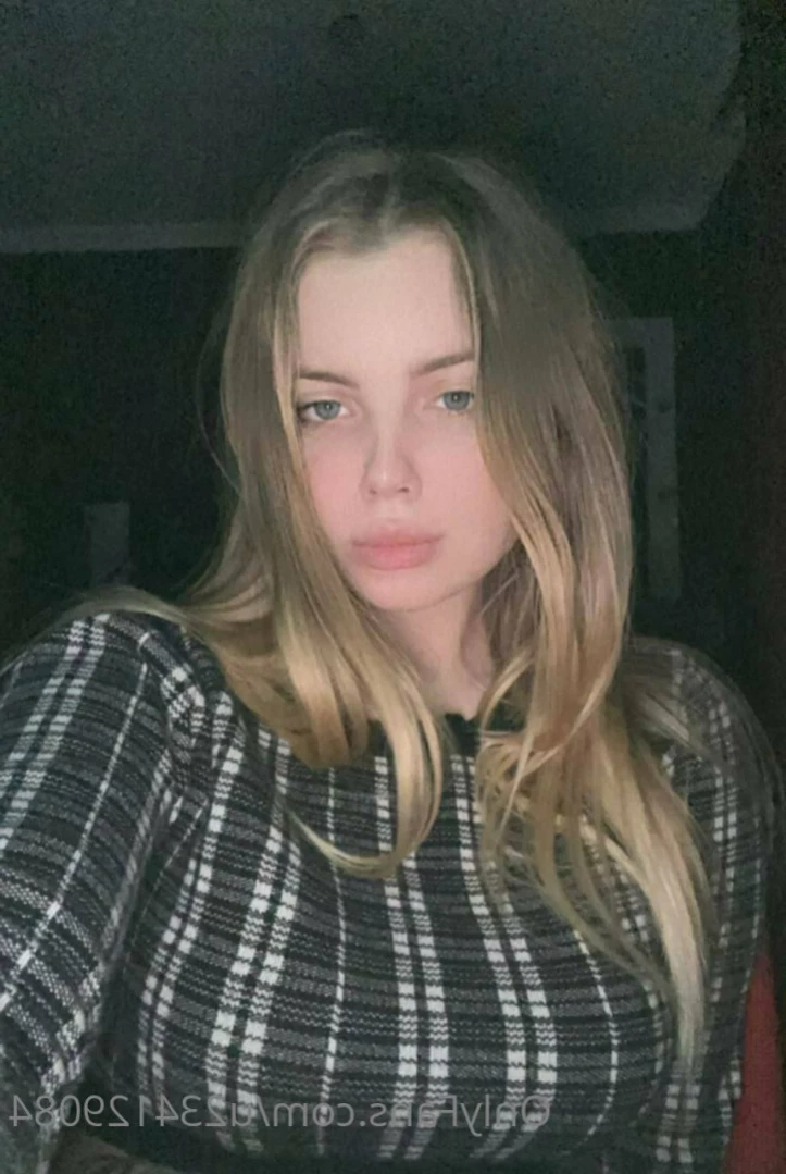 flora_belll Onlyfans leaked photo 12450438 on Hotleaks.tv