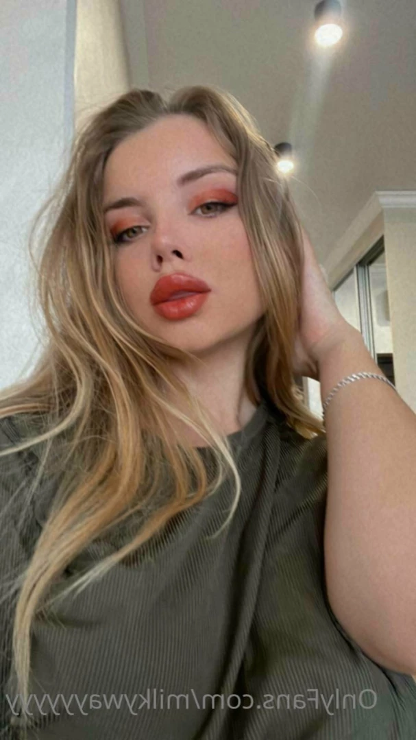 flora_belll Onlyfans leaked photo 12450819 on Hotleaks.tv