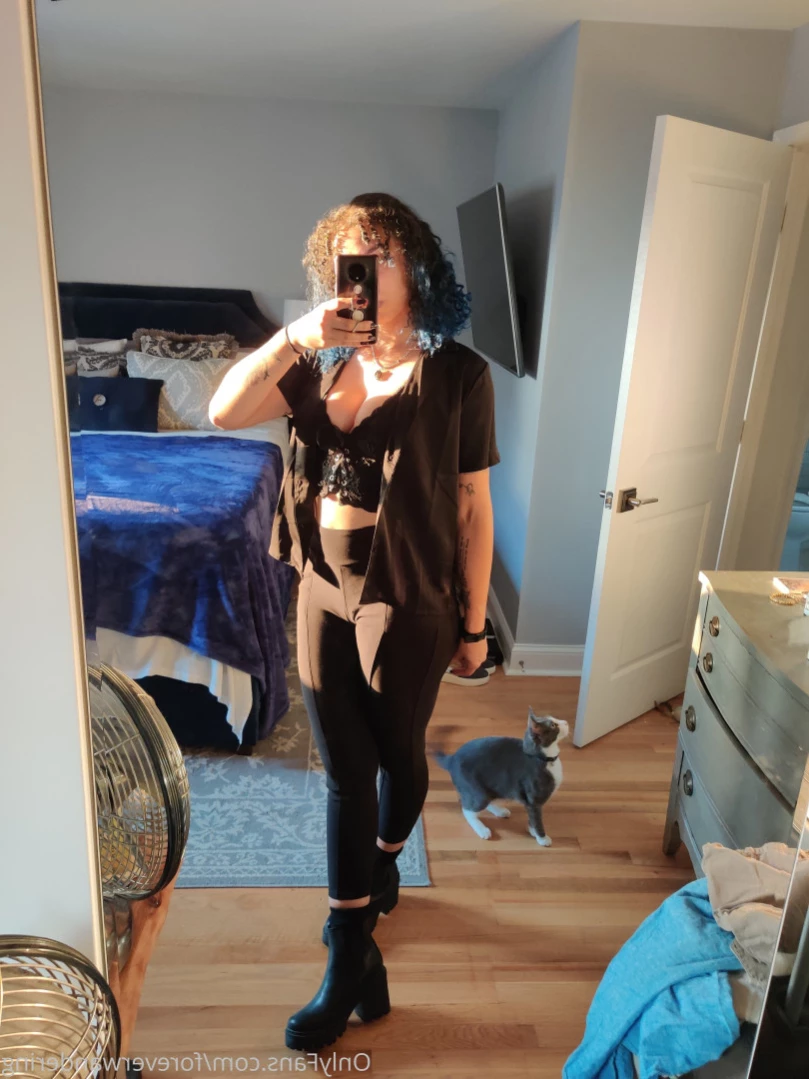 al [ foreverwandering ] Onlyfans leaked photo 14975033 on Hotleaks.tv