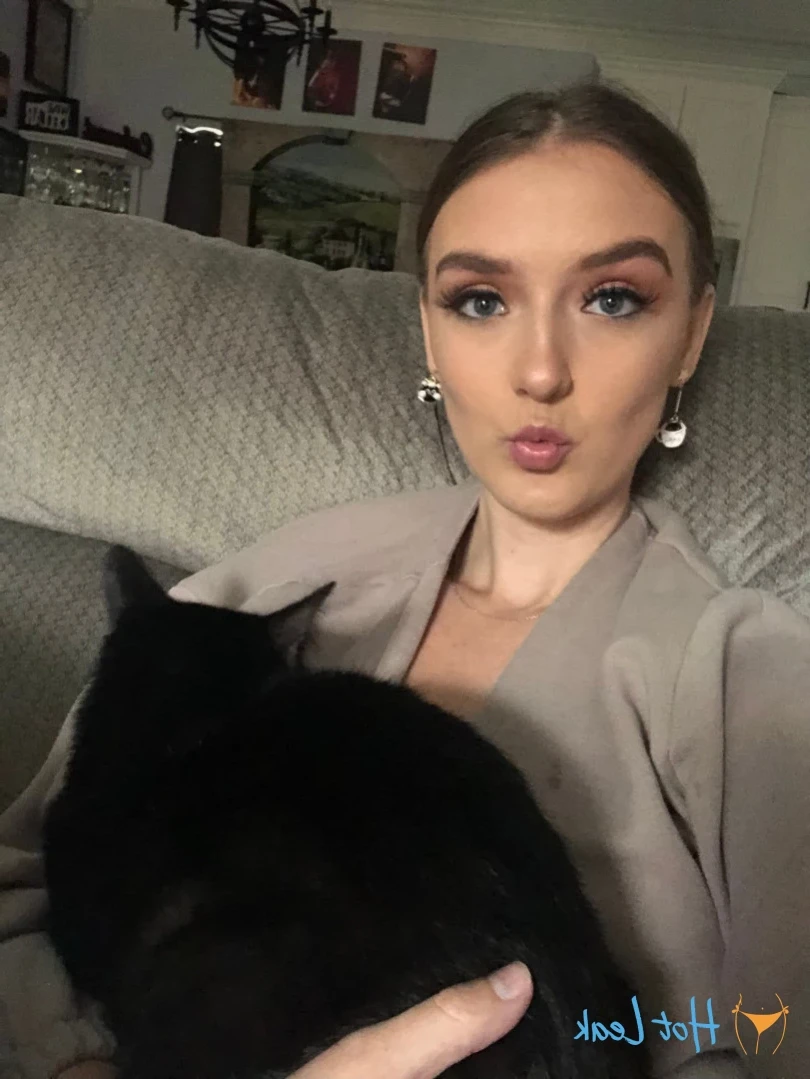 foxyopheliaa Onlyfans leaked photo 13225791 on Hotleaks.tv
