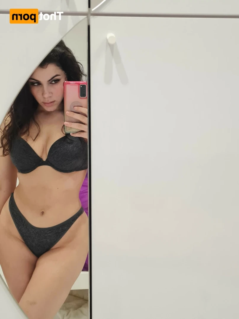VALENTINA NAPPI [ freenappi ] Onlyfans leaked photo 13975194 on Hotleaks.tv