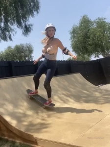 getinthecar Onlyfans leaked video 13498222 on Hotleaks.tv