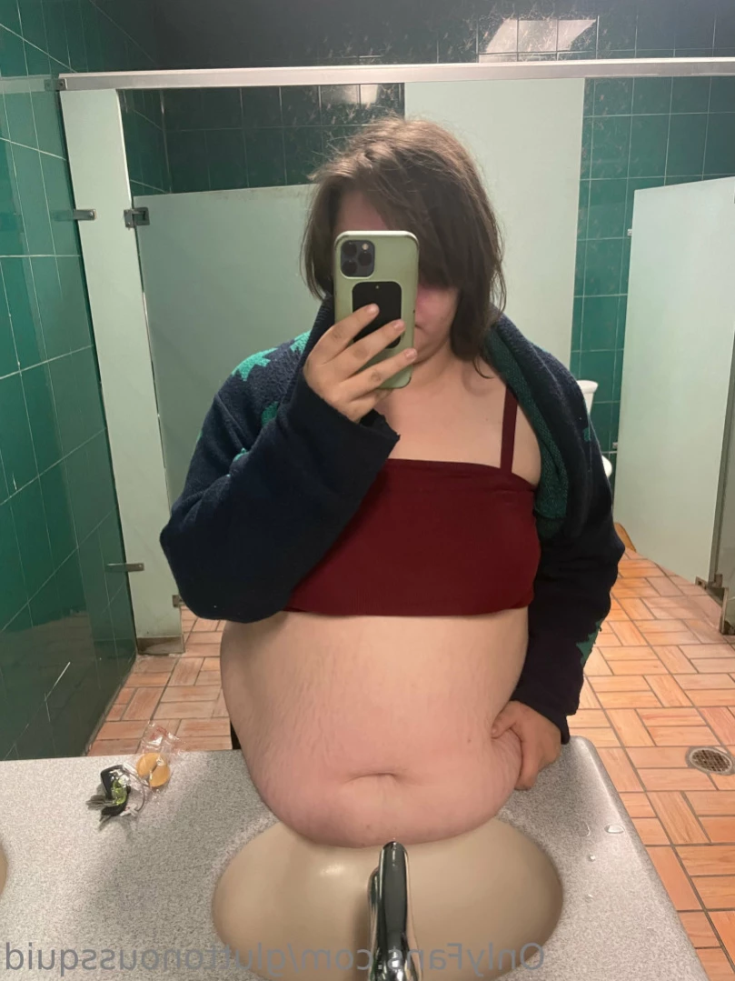 Laura 🍜🍱 [ gluttonoussquid ] Onlyfans leaked photo 12459408 on Hotleaks.tv