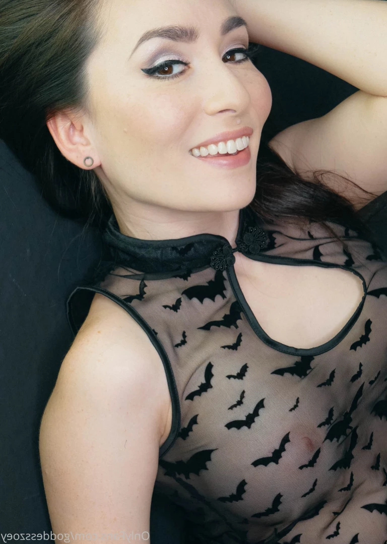 🟢 GoddessZoey [ goddesszoey ] Onlyfans leaked photo 10957554 on Hotleaks.tv
