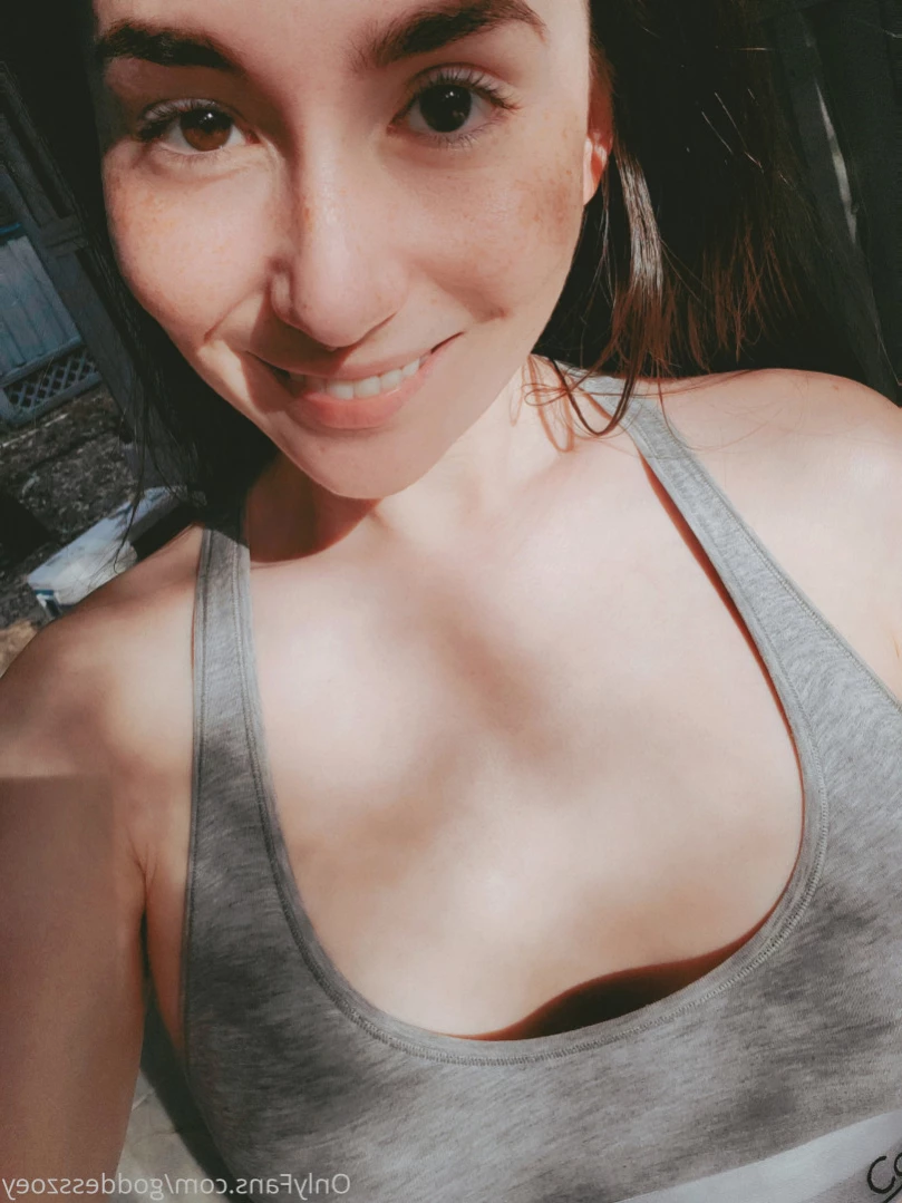 🟢 GoddessZoey [ goddesszoey ] Onlyfans leaked photo 16217387 on Hotleaks.tv