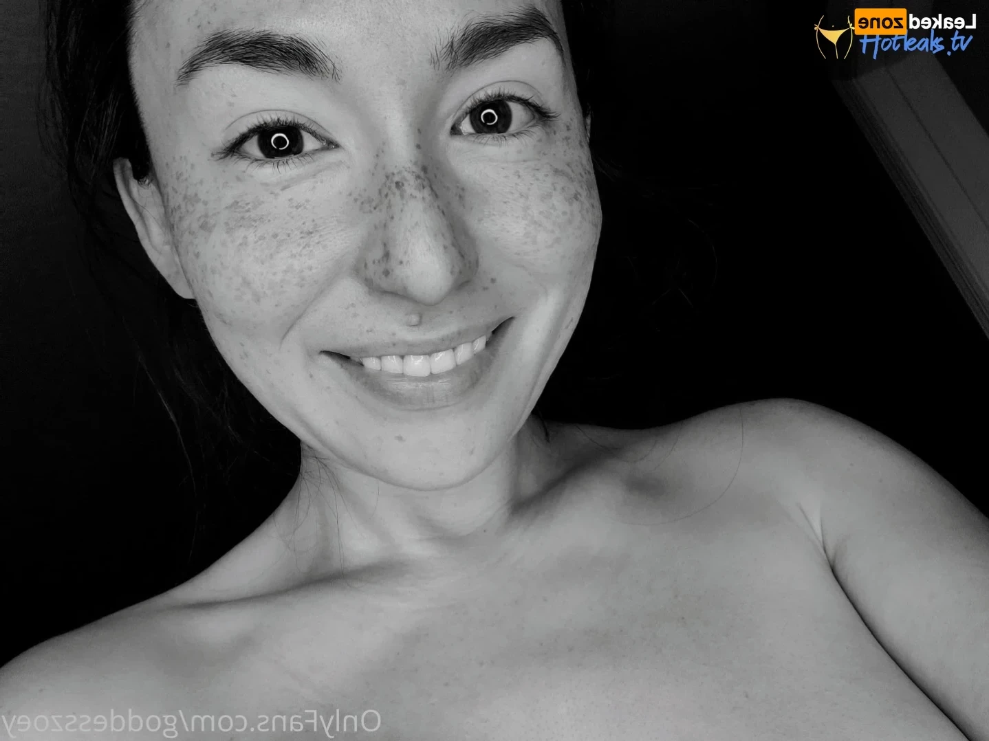 🟢 GoddessZoey [ goddesszoey ] Onlyfans leaked photo 16302215 on Hotleaks.tv