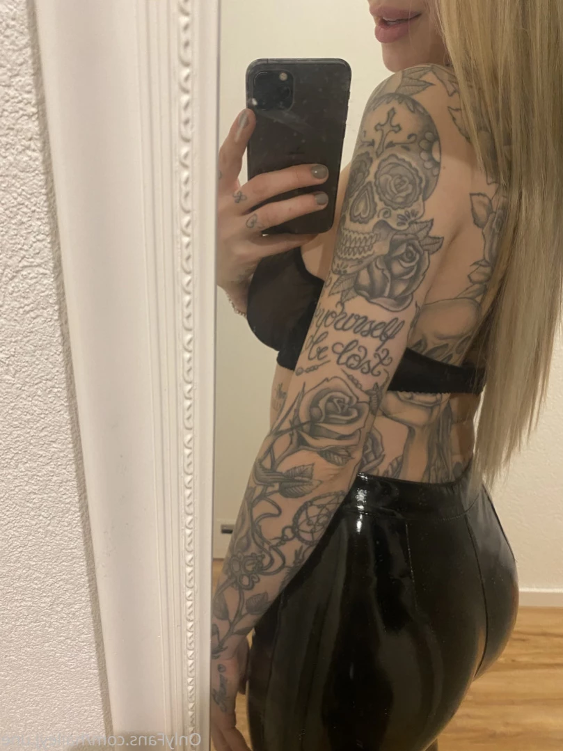 haileyj.une Onlyfans leaked photo 11340121 on Hotleaks.tv