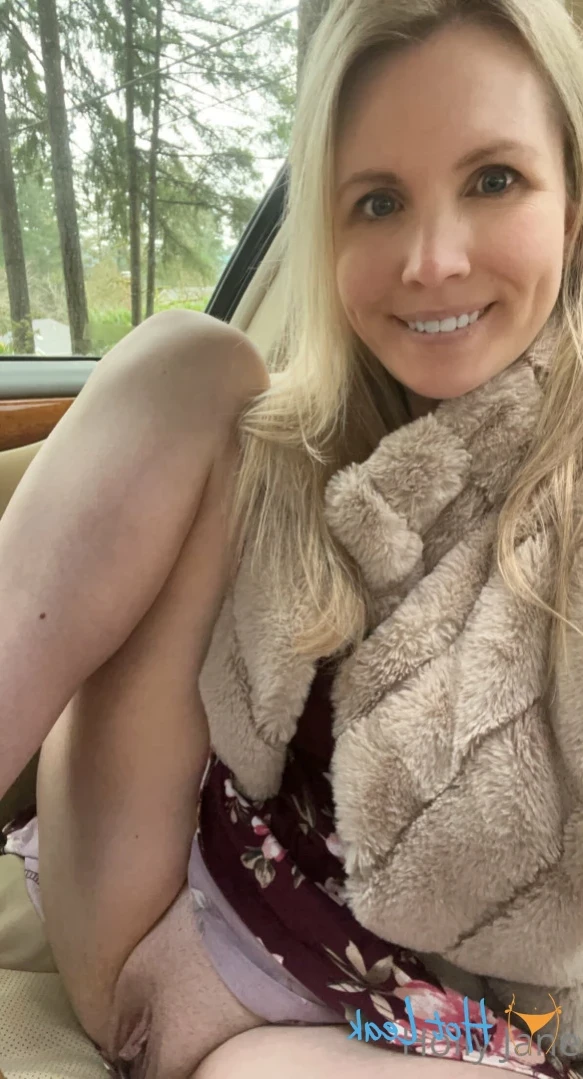 Holly Jane [ hollyjaneloves69 ] Onlyfans leaked photo 16496884 on Hotleaks.tv