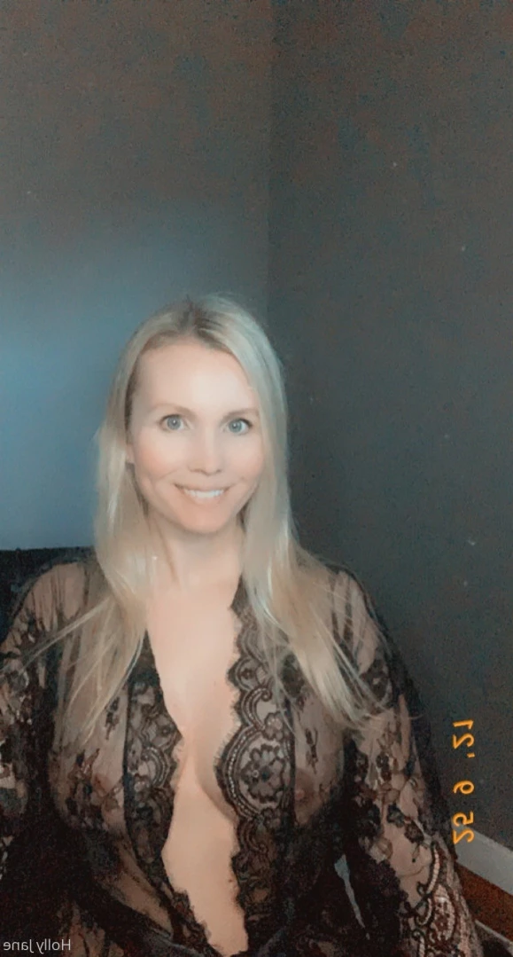 Holly Jane [ hollyjaneloves69 ] Onlyfans leaked photo 16497884 on Hotleaks.tv