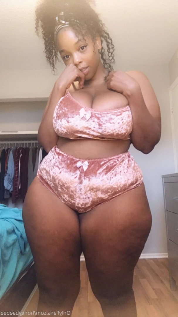 honeybaebee Onlyfans leaked photo 12899271 on Hotleaks.tv