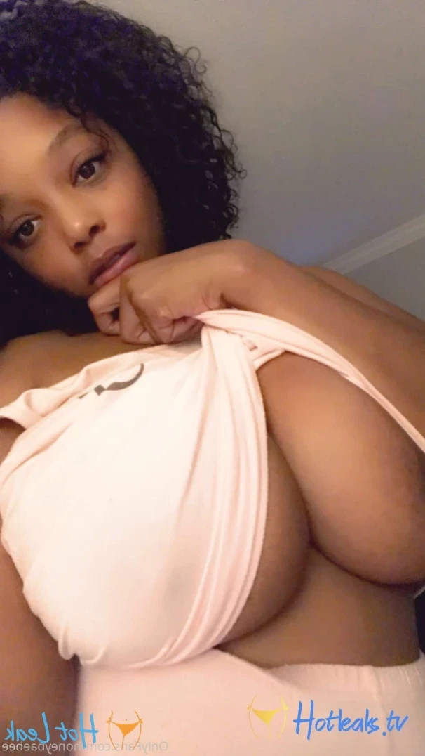 honeybaebee Onlyfans leaked photo 13319366 on Hotleaks.tv
