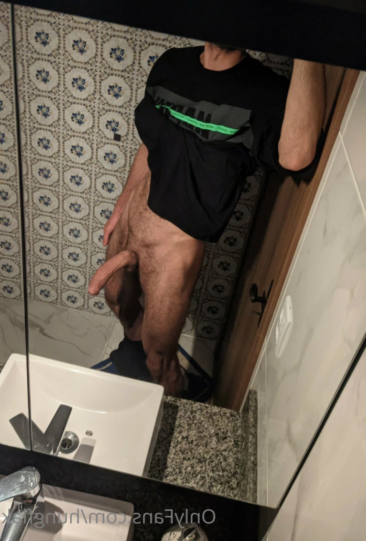hungflak Onlyfans leaked photo 14940775 on Hotleaks.tv