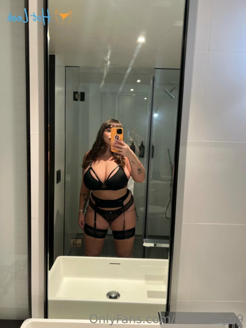 Mila ☆ Baby [ milababy69 ] Onlyfans leaked photo 14837851 on Hotleaks.tv