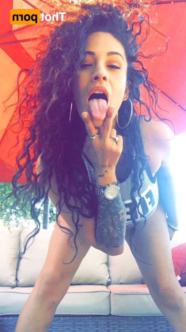 Jamie Valentine [ j_valentinex ] Onlyfans leaked photo 12431820 on Hotleaks.tv