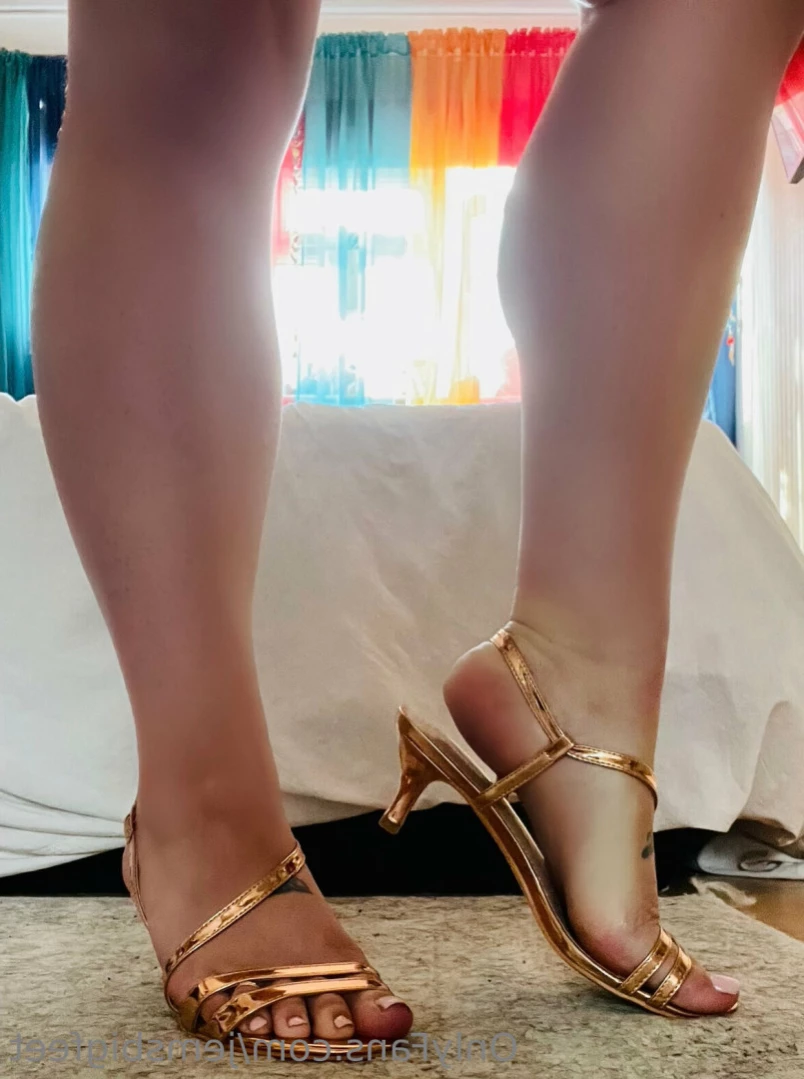 Jem’s feet [ jemsbigfeet ] Onlyfans leaked photo 15470218 on Hotleaks.tv