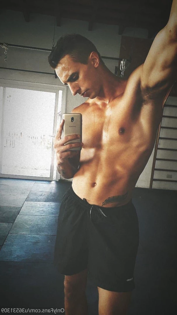 Joaquin [ joaquinsutto ] Onlyfans leaked photo 16067401 on Hotleaks.tv