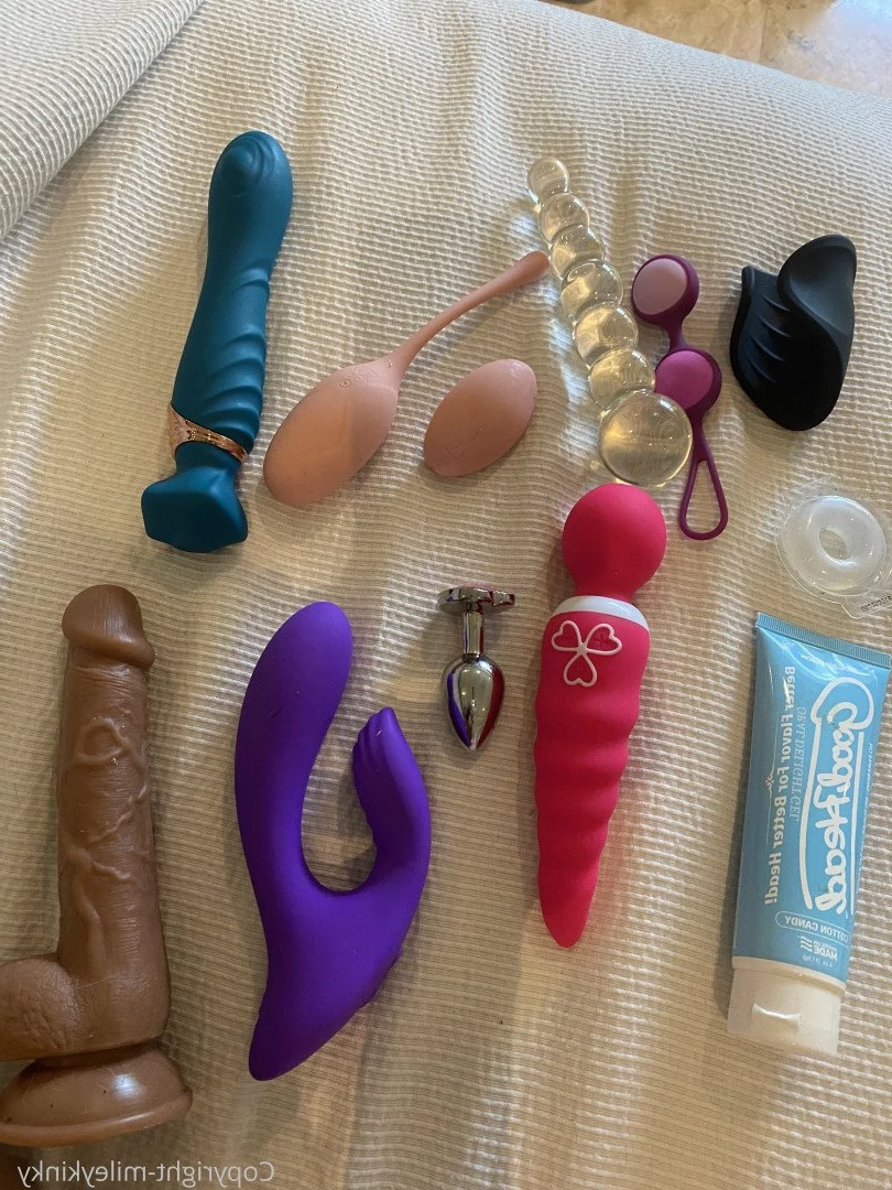 Miley Kinky [ mileykinky ] Onlyfans leaked photo 807435 on Hotleaks.tv