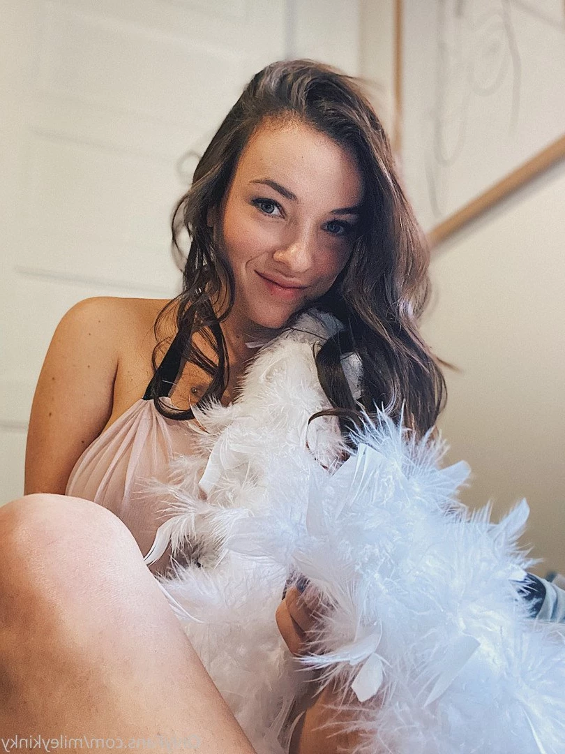 Miley Kinky [ mileykinky ] Onlyfans leaked photo 807529 on Hotleaks.tv