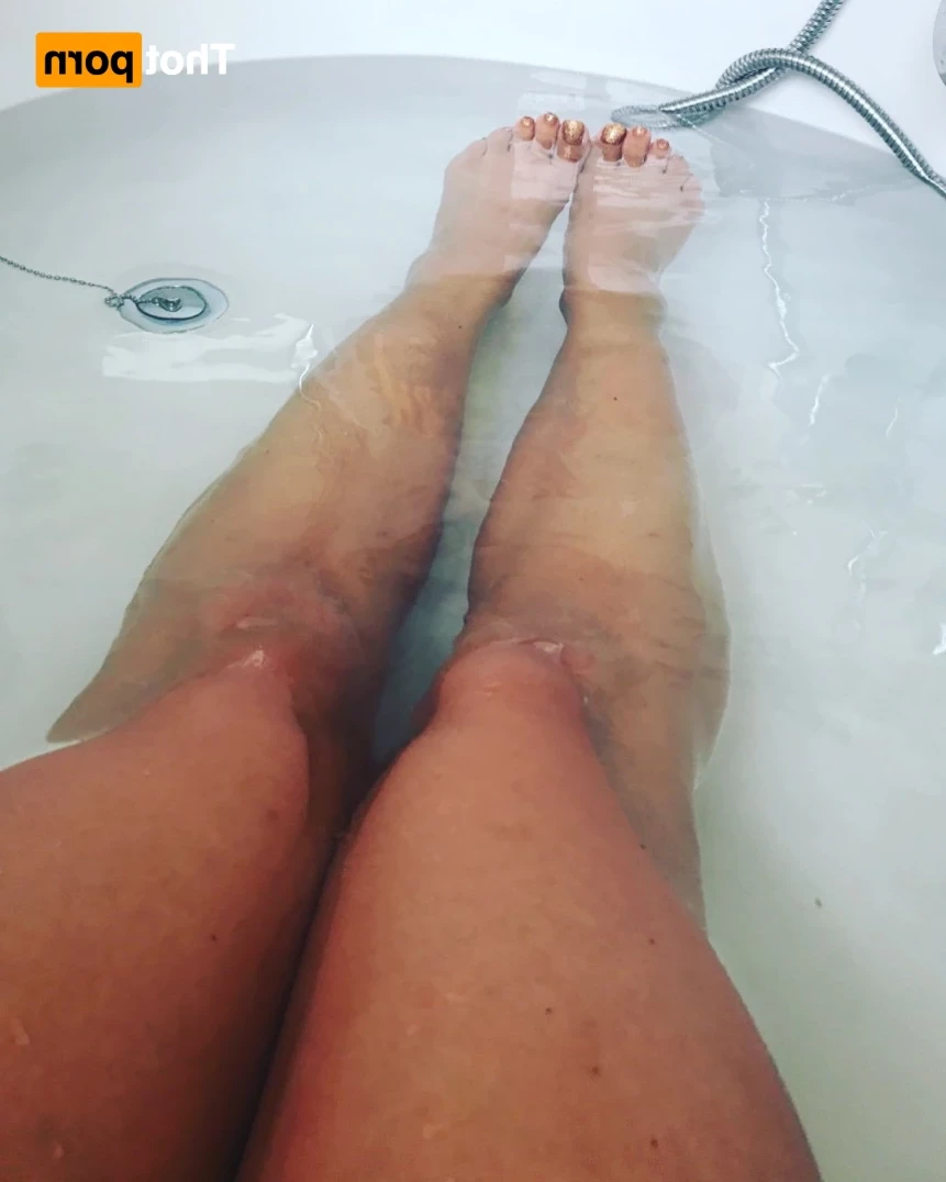 KERRY LOUISE [ kerrylouise_xxx ] Onlyfans leaked photo 11444402 on Hotleaks.tv