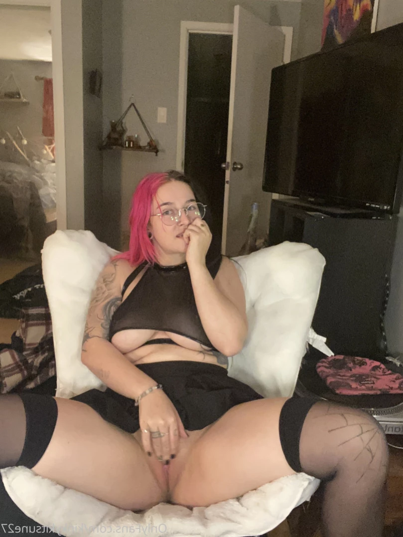 Bre [ kinkykitsune27 ] Onlyfans leaked photo 12395770 on Hotleaks.tv