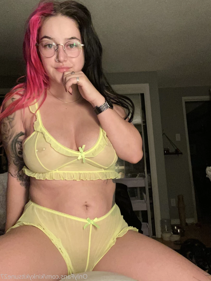 Bre [ kinkykitsune27 ] Onlyfans leaked photo 14675653 on Hotleaks.tv