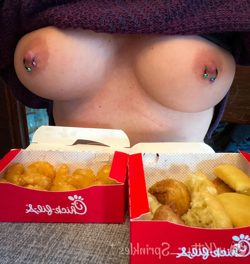 Kitty Sprinkles [ kitty_sprinkles ] Onlyfans leaked photo 12896976 on Hotleaks.tv