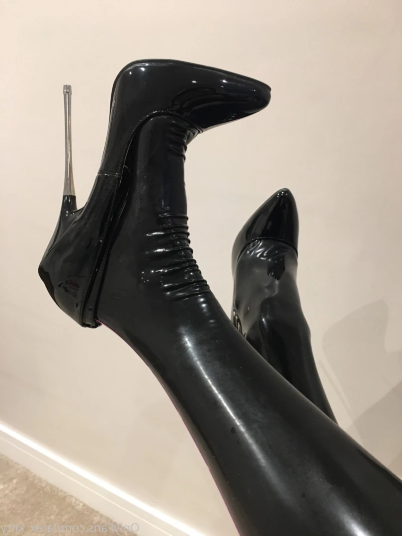 latex_kitty Onlyfans leaked photo 11981307 on Hotleaks.tv