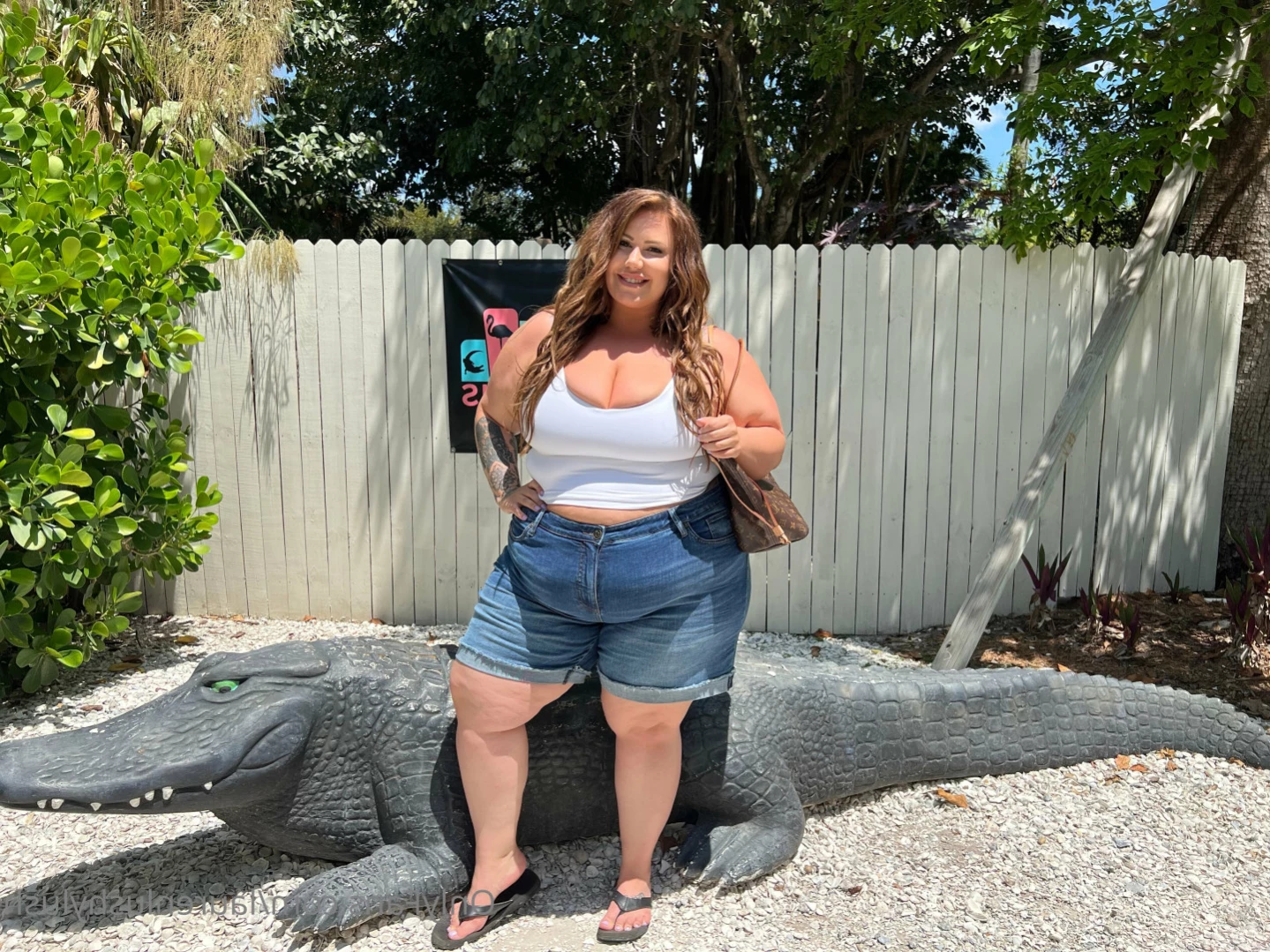 Lauren Lush [ laurens_curves ] Onlyfans leaked photo 12337573 on Hotleaks.tv