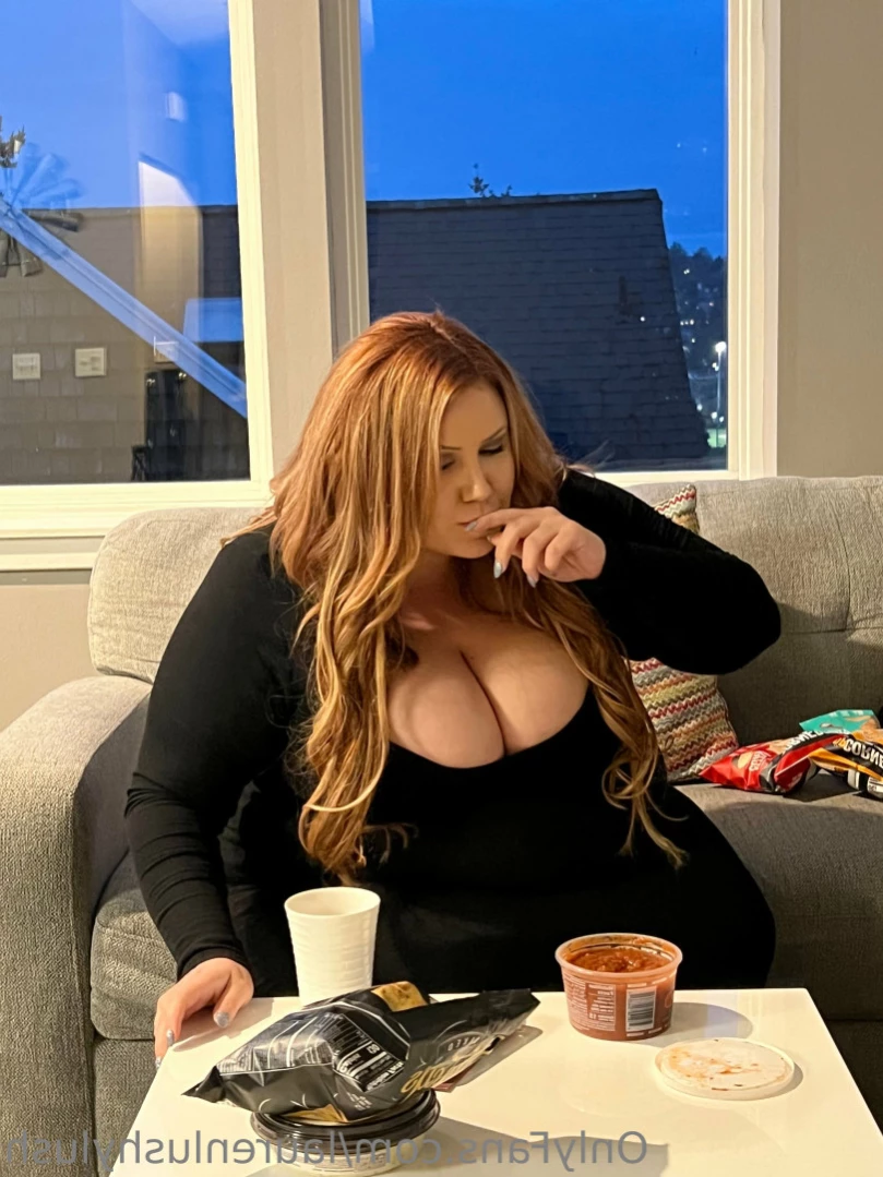 Lauren Lush [ laurens_curves ] Onlyfans leaked photo 13146402 on Hotleaks.tv