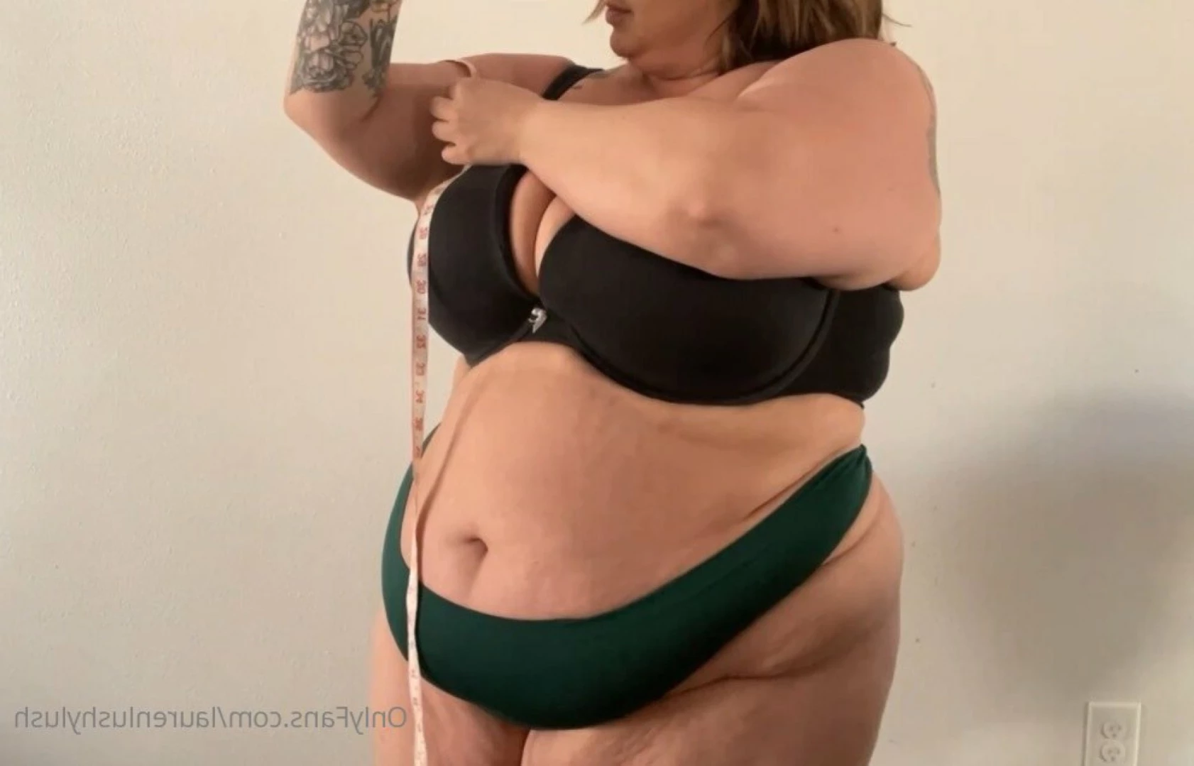 Lauren Lush [ laurens_curves ] Onlyfans leaked photo 13220652 on Hotleaks.tv